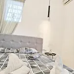 Luxury Studio In Nauplio דירה *